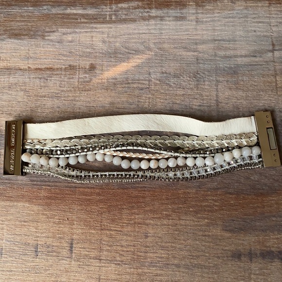 Victoria Emerson Bracelet - Picture 1 of 1